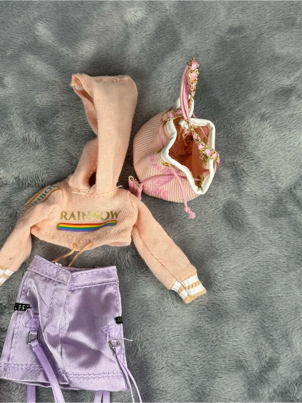 Rainbow High clothing Lot